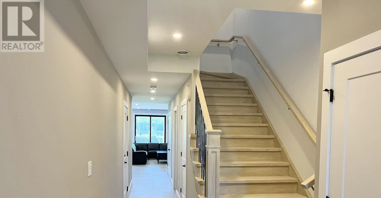 99A Moffatt Street, St. Catharines, ON, L2P 2L6 - 3