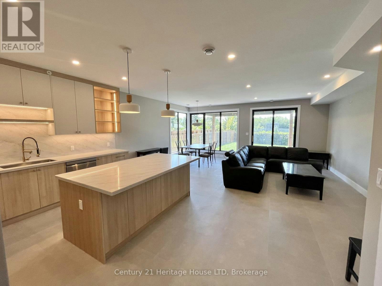99A Moffatt Street, St. Catharines, ON, L2P 2L6 - 6