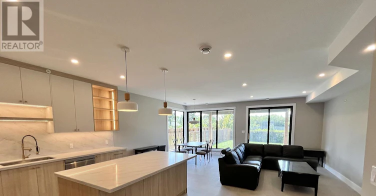 99A Moffatt Street, St. Catharines, ON, L2P 2L6 - 6