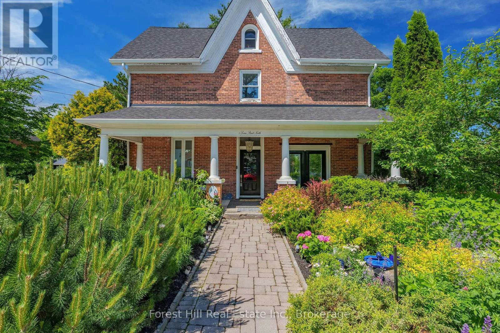 5 Lorne Street N, Huntsville, ON, P1H 2G1