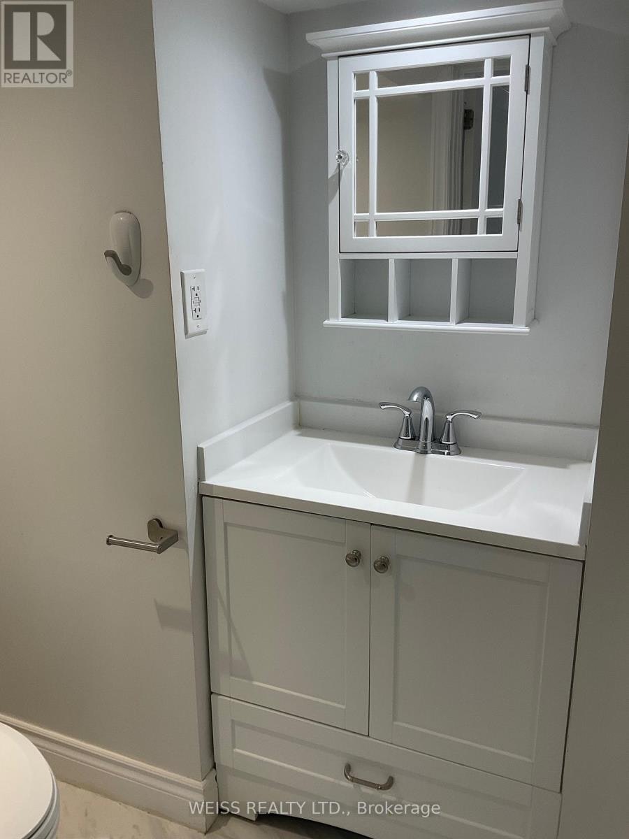 B-55 Addington Avenue, Toronto, ON, M2N 2L1 - 12