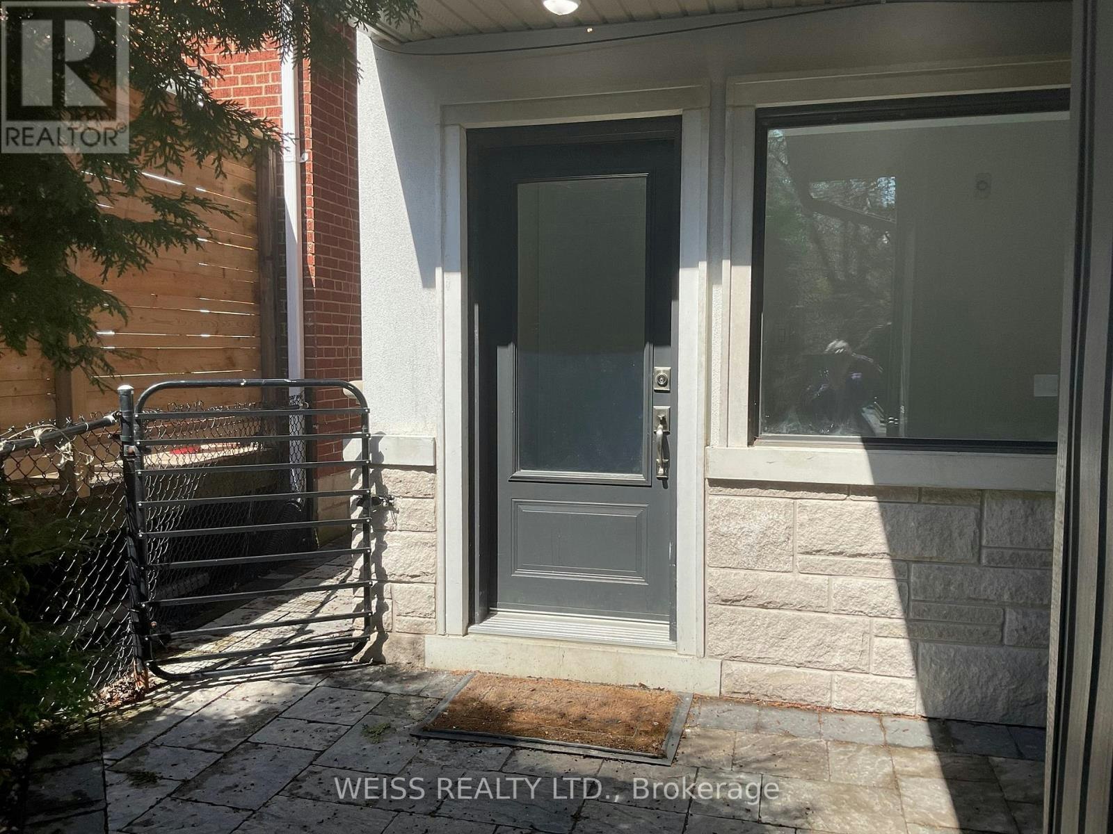 B-55 Addington Avenue, Toronto, ON, M2N 2L1 - 4