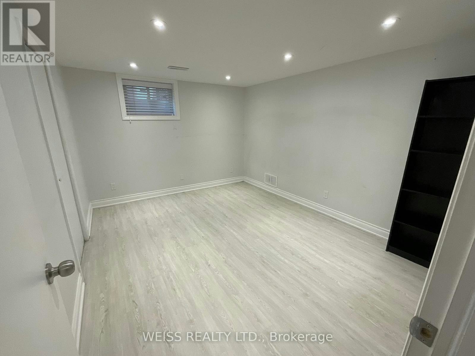 B-55 Addington Avenue, Toronto, ON, M2N 2L1 - 11