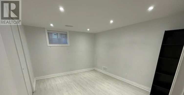 B-55 Addington Avenue, Toronto, ON, M2N 2L1 - 11