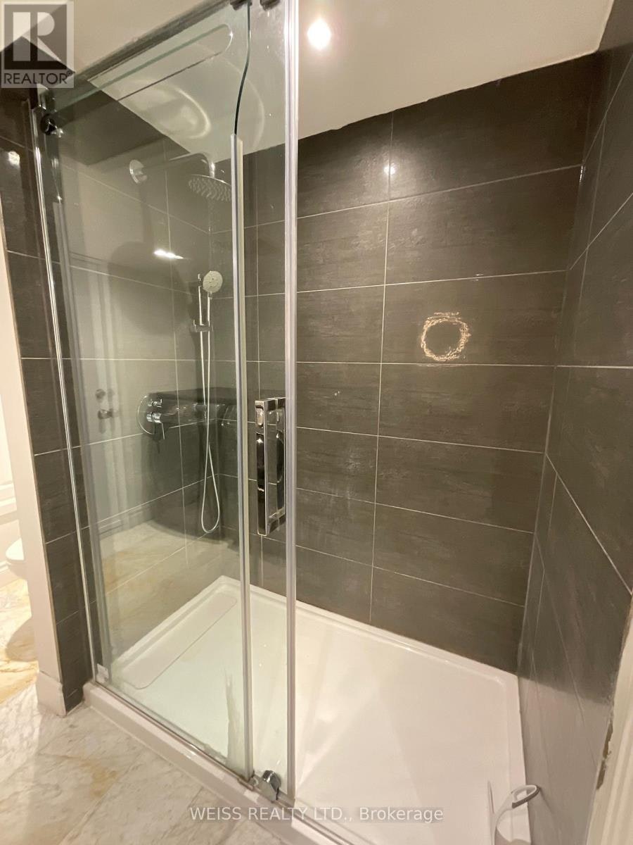 B-55 Addington Avenue, Toronto, ON, M2N 2L1 - 13