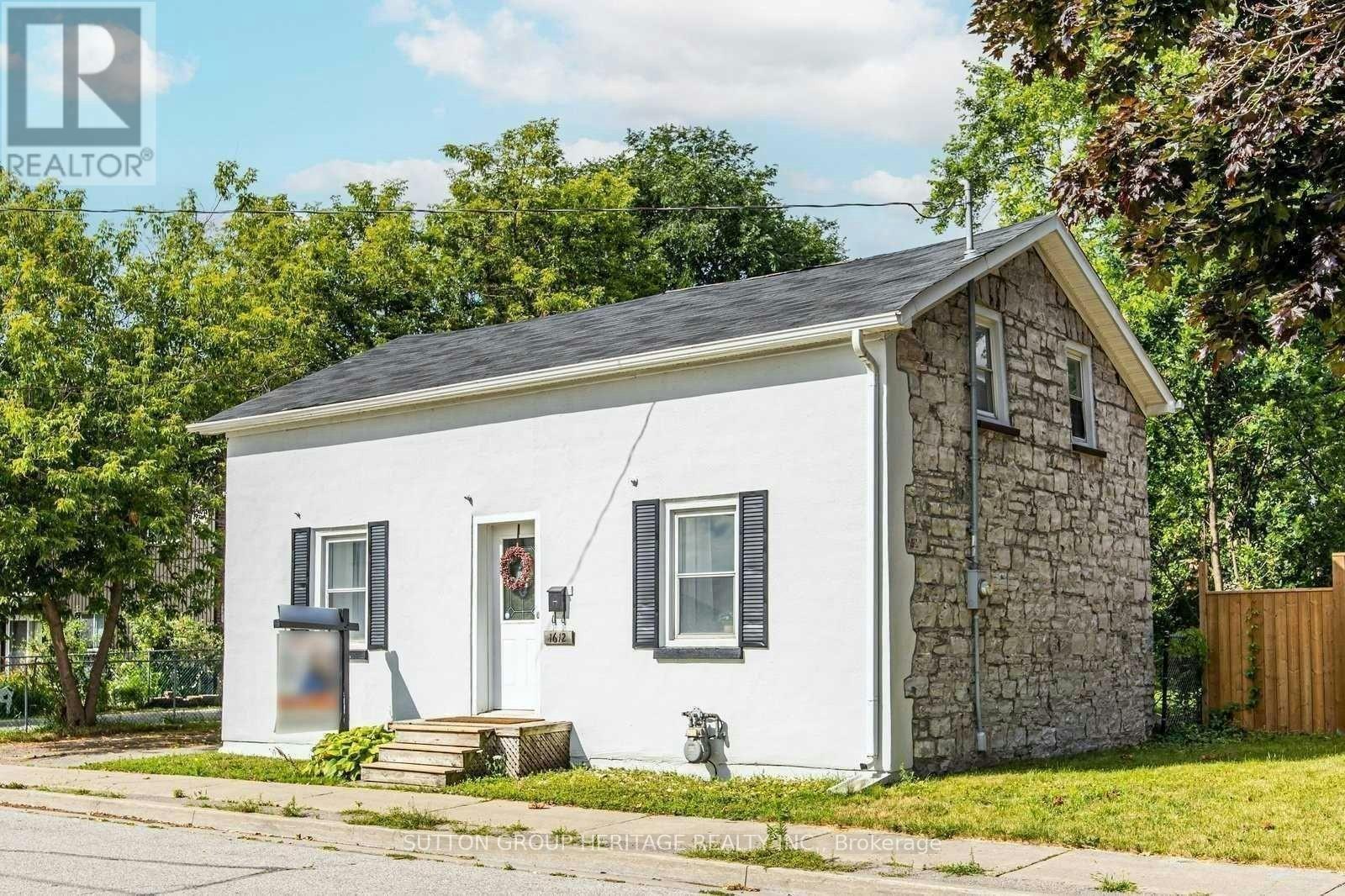 1612 Dufferin Street, Whitby, ON, L1N 1B2