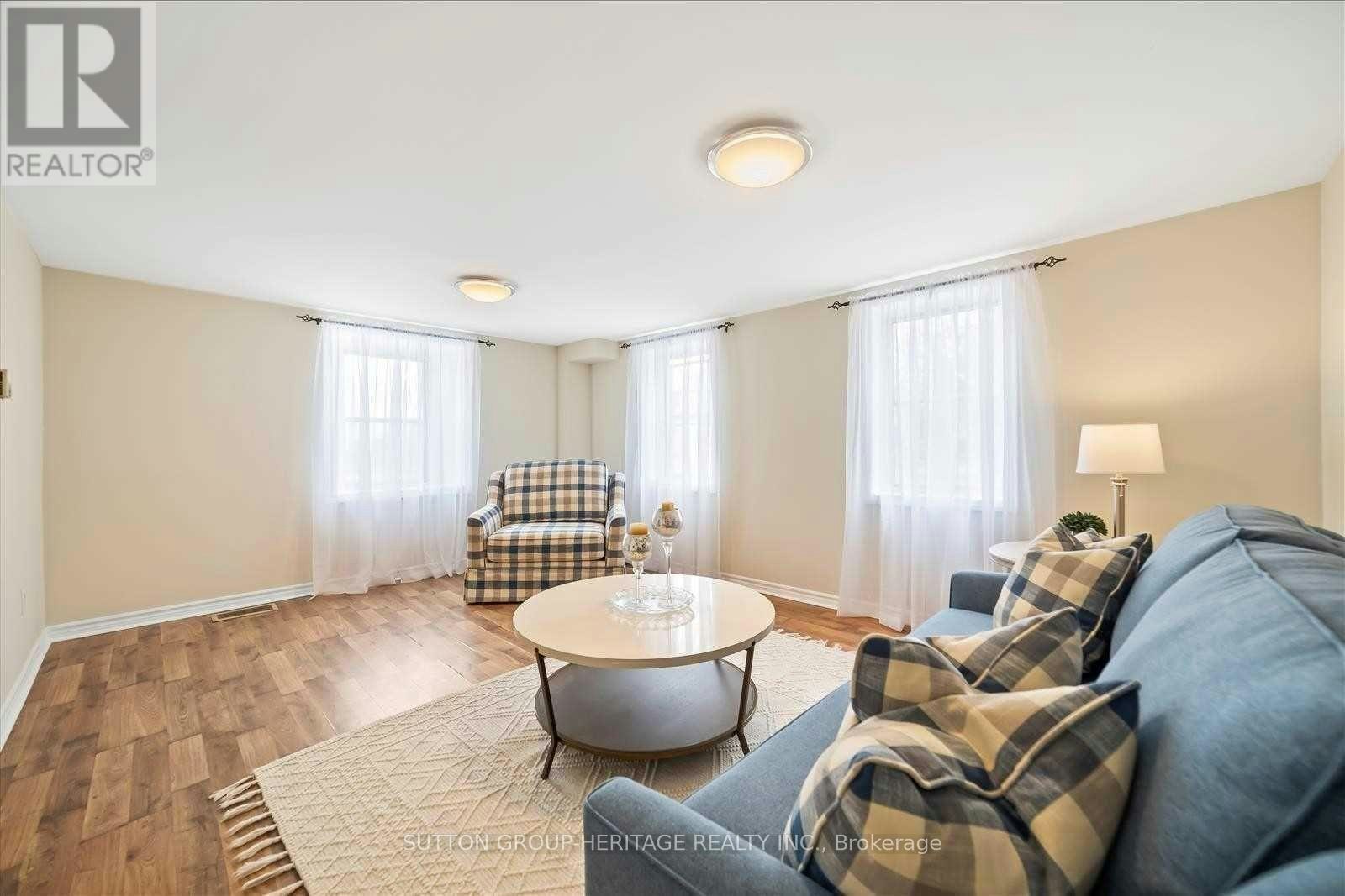 1612 Dufferin Street, Whitby, ON, L1N 1B2 - 6