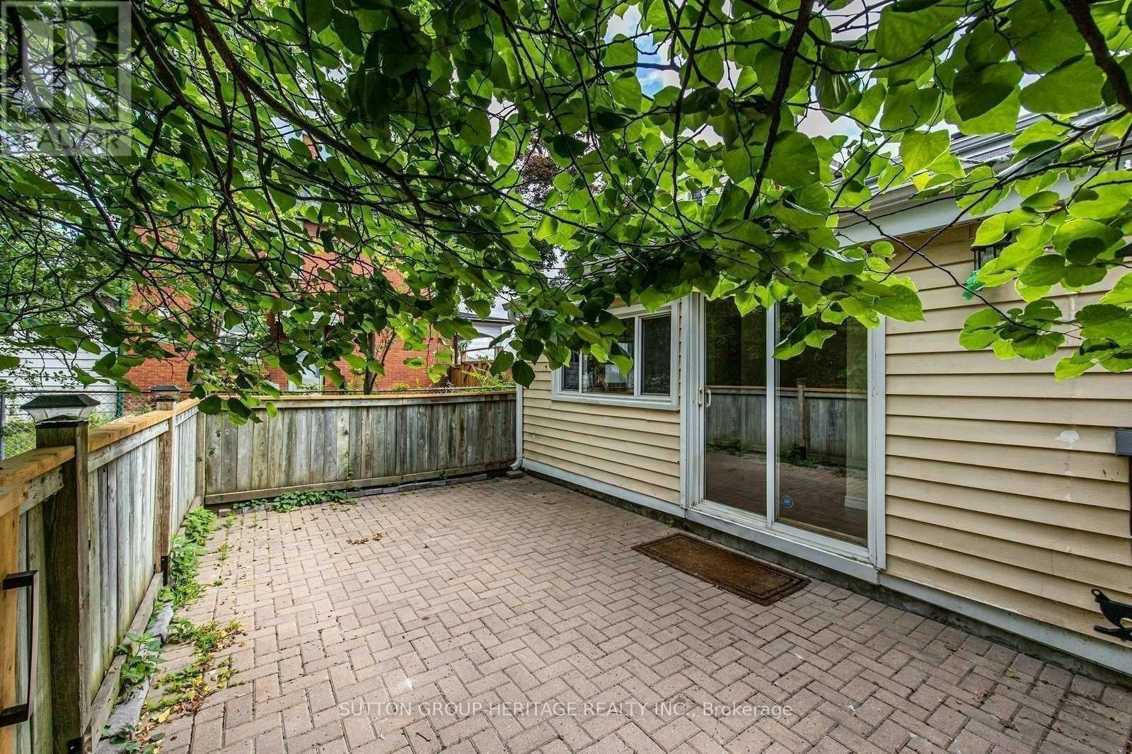 1612 Dufferin Street, Whitby, ON, L1N 1B2 - 18