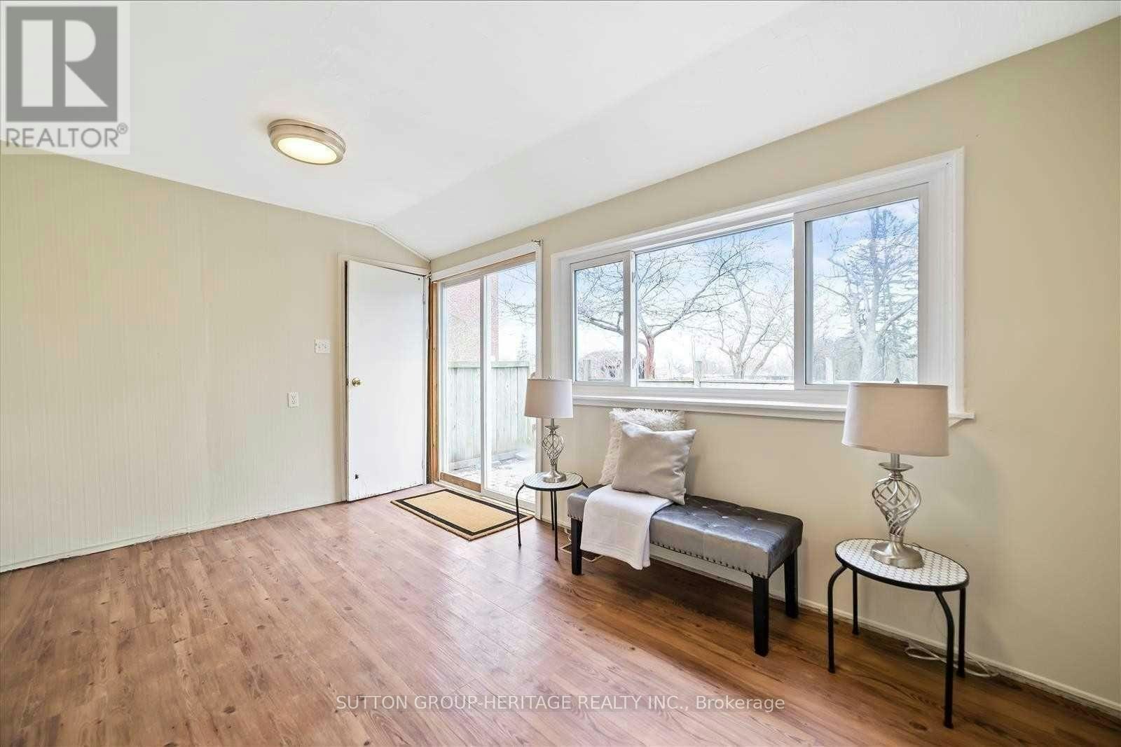 1612 Dufferin Street, Whitby, ON, L1N 1B2 - 12