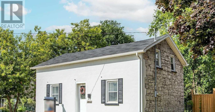 1612 Dufferin Street, Whitby, ON, L1N 1B2