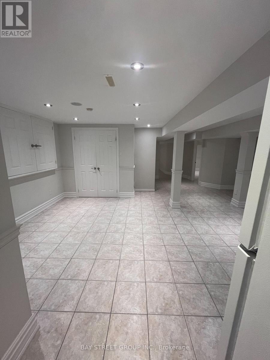 25 Kirkbride Crescent, Vaughan, ON, L6A 2J5 - 5