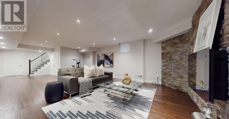215 Coon's Road, Richmond Hill, ON, L4E 4R3 - 42