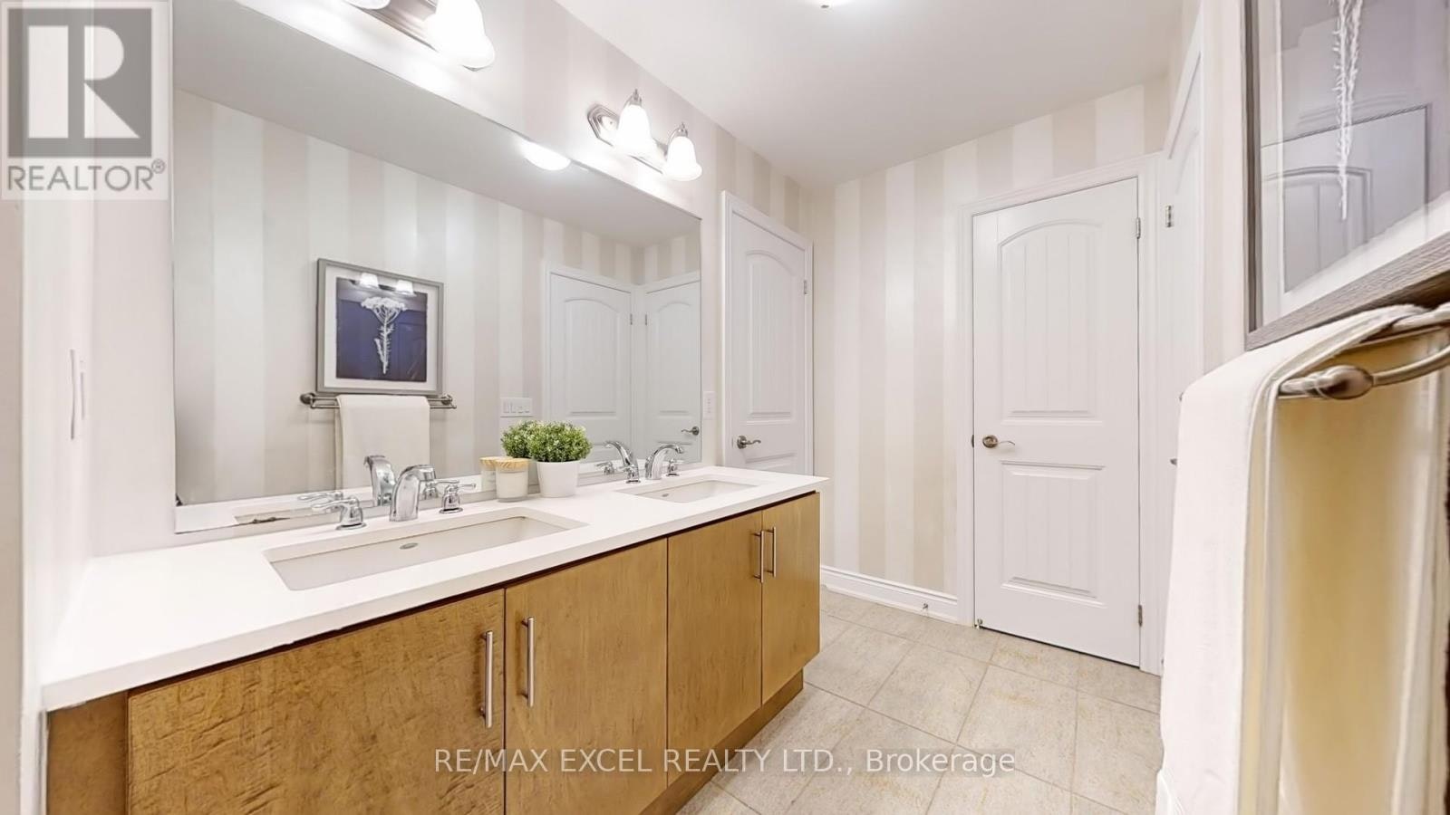 215 Coon's Road, Richmond Hill, ON, L4E 4R3 - 39