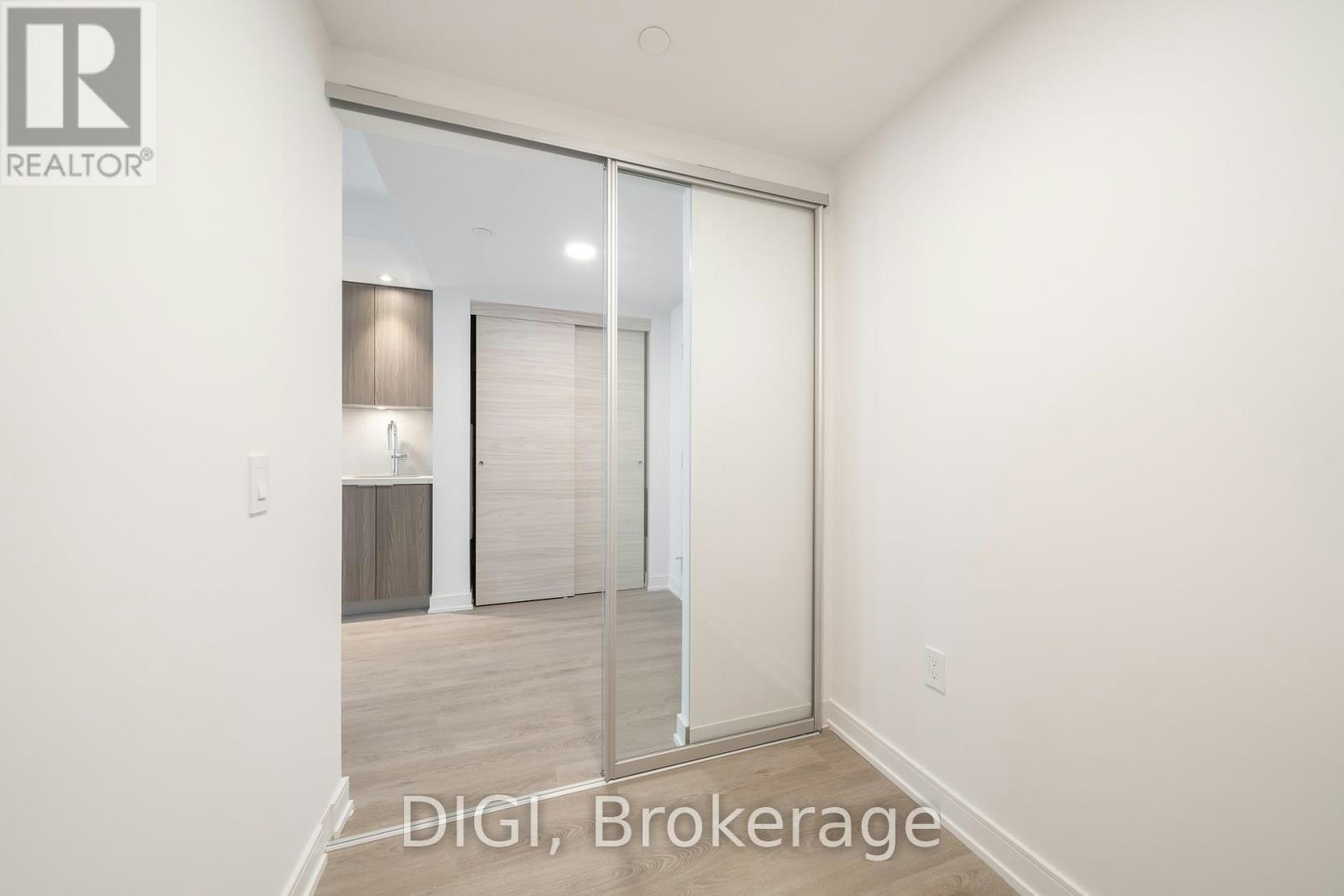 E725-485 Perth Avenue, Toronto, ON, M6N 0B9 - 19