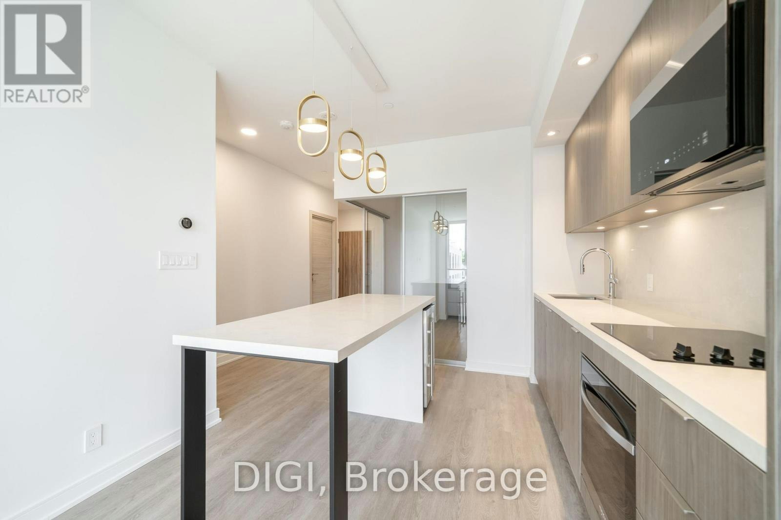 W320-485 Perth Avenue, Toronto, ON, M6N 0B9 - 7