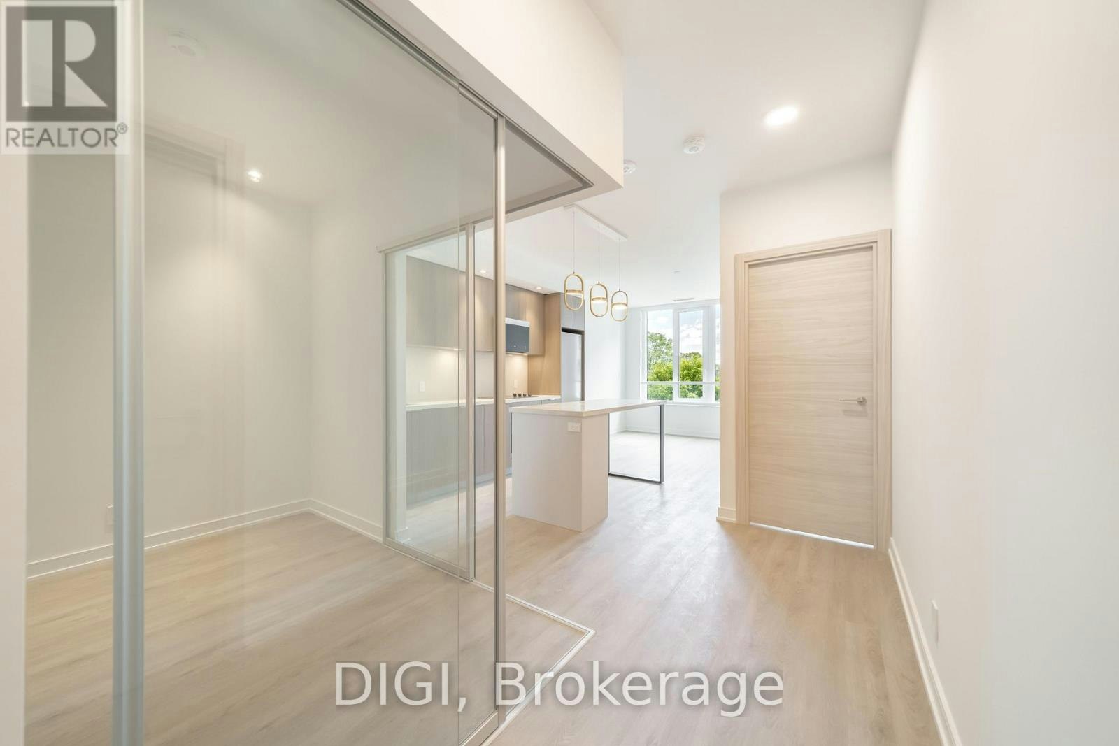 W320-485 Perth Avenue, Toronto, ON, M6N 0B9 - 17
