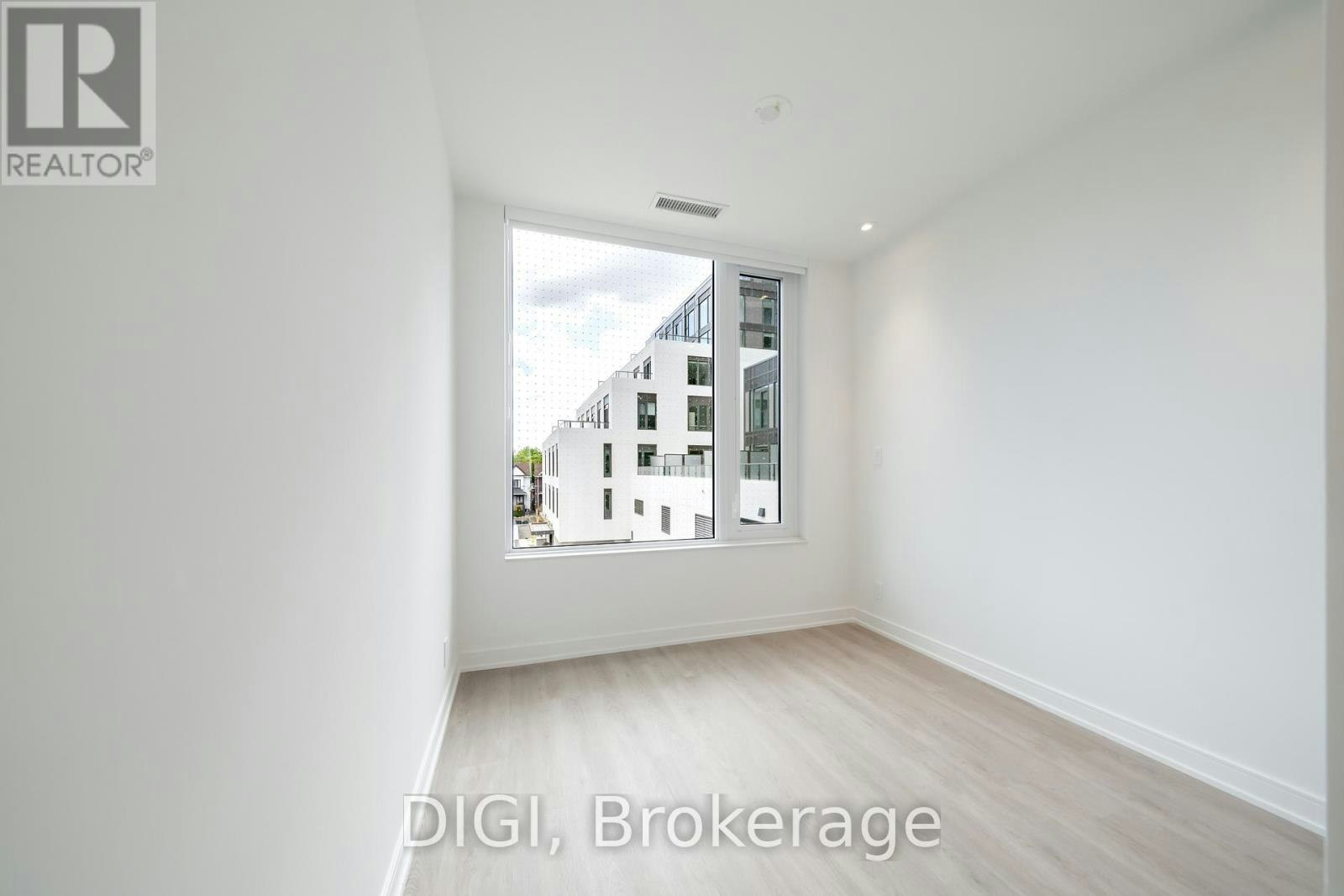 W320-485 Perth Avenue, Toronto, ON, M6N 0B9 - 12
