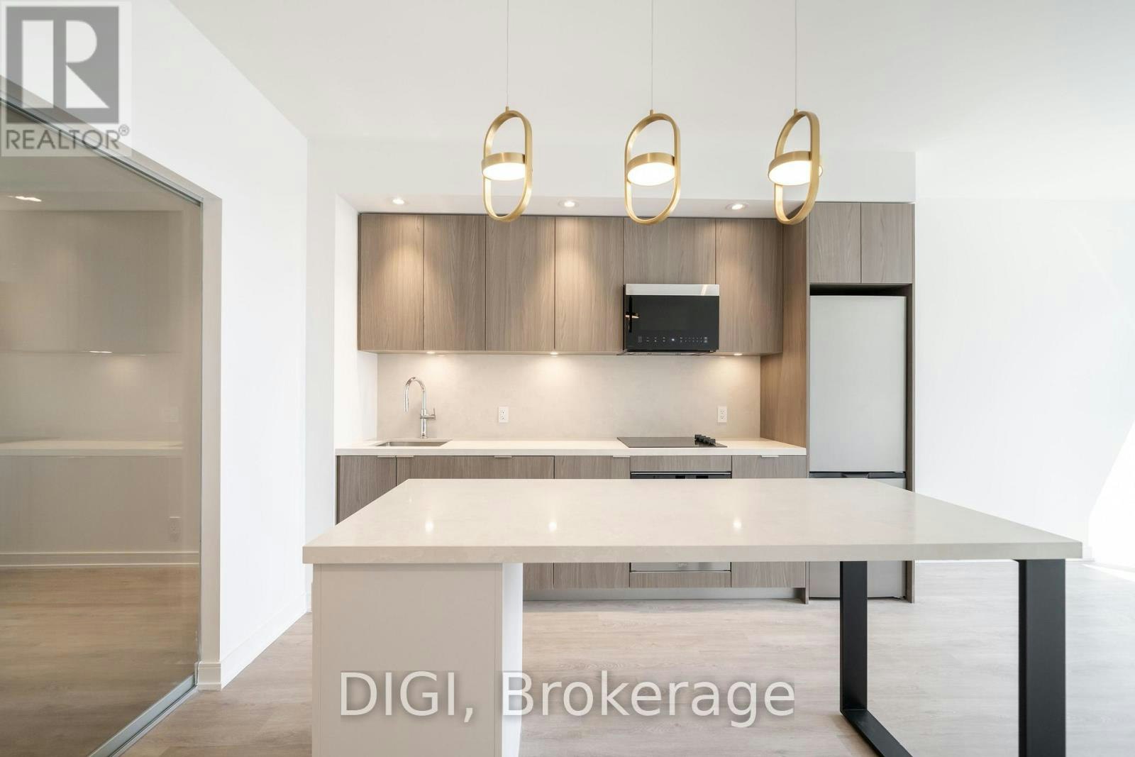 W320-485 Perth Avenue, Toronto, ON, M6N 0B9 - 11