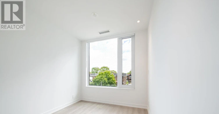 W320-485 Perth Avenue, Toronto, ON, M6N 0B9 - 13