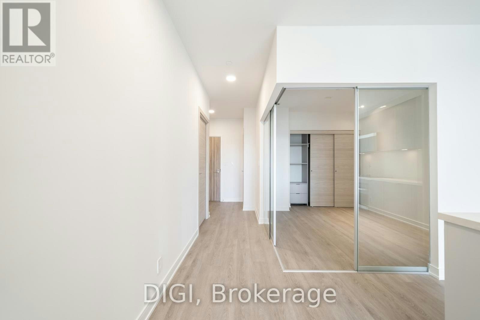 W320-485 Perth Avenue, Toronto, ON, M6N 0B9 - 9