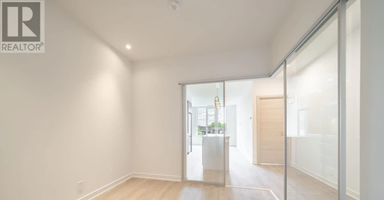 W320-485 Perth Avenue, Toronto, ON, M6N 0B9 - 18