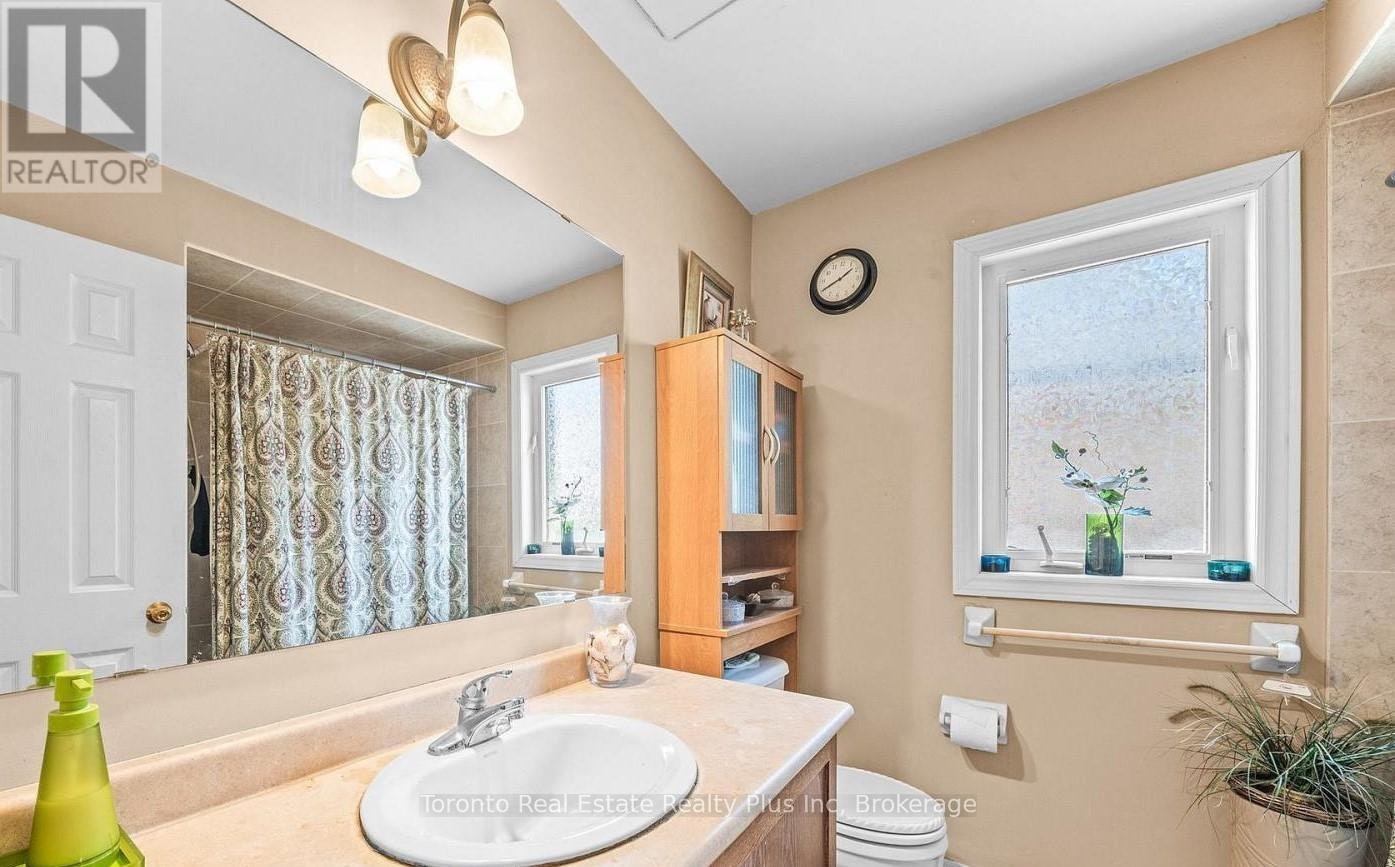 17 Calderstone Road, Brampton, ON, L6P 2A4 - 7