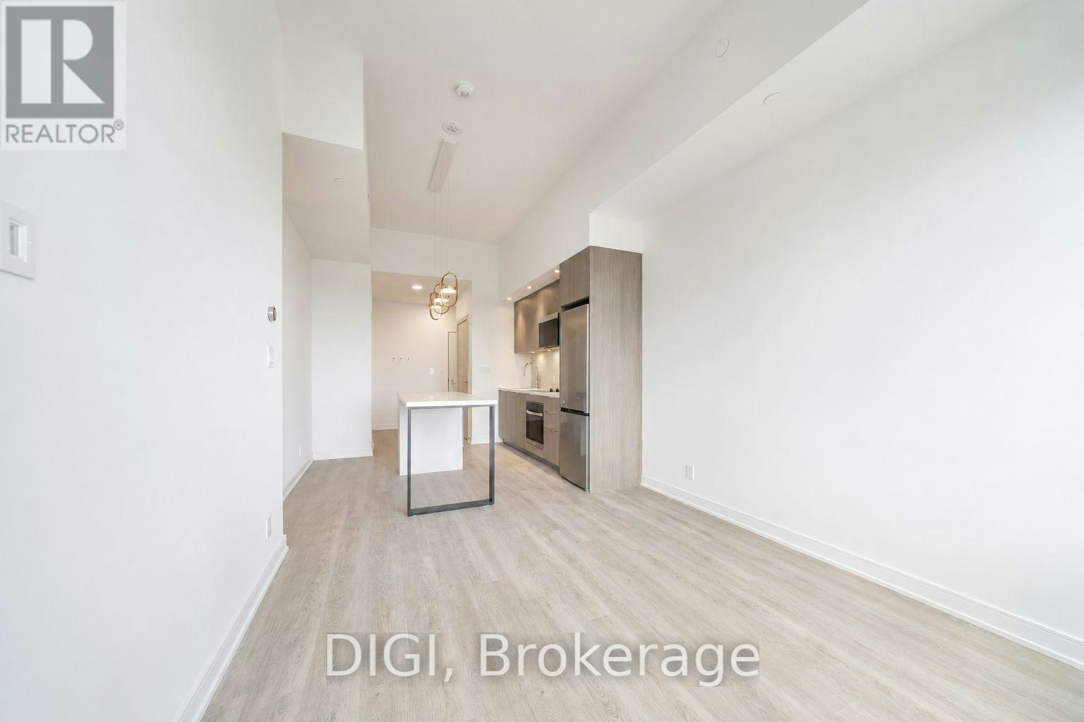 E438-485 Perth Avenue, Toronto, ON, M6N 0B9 - 3