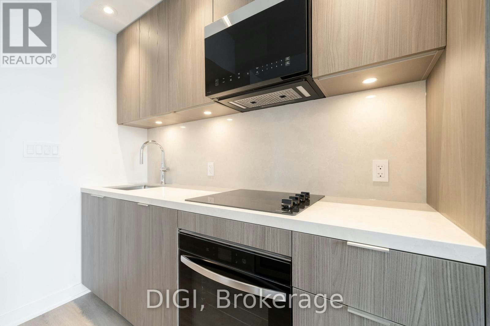 E438-485 Perth Avenue, Toronto, ON, M6N 0B9 - 9