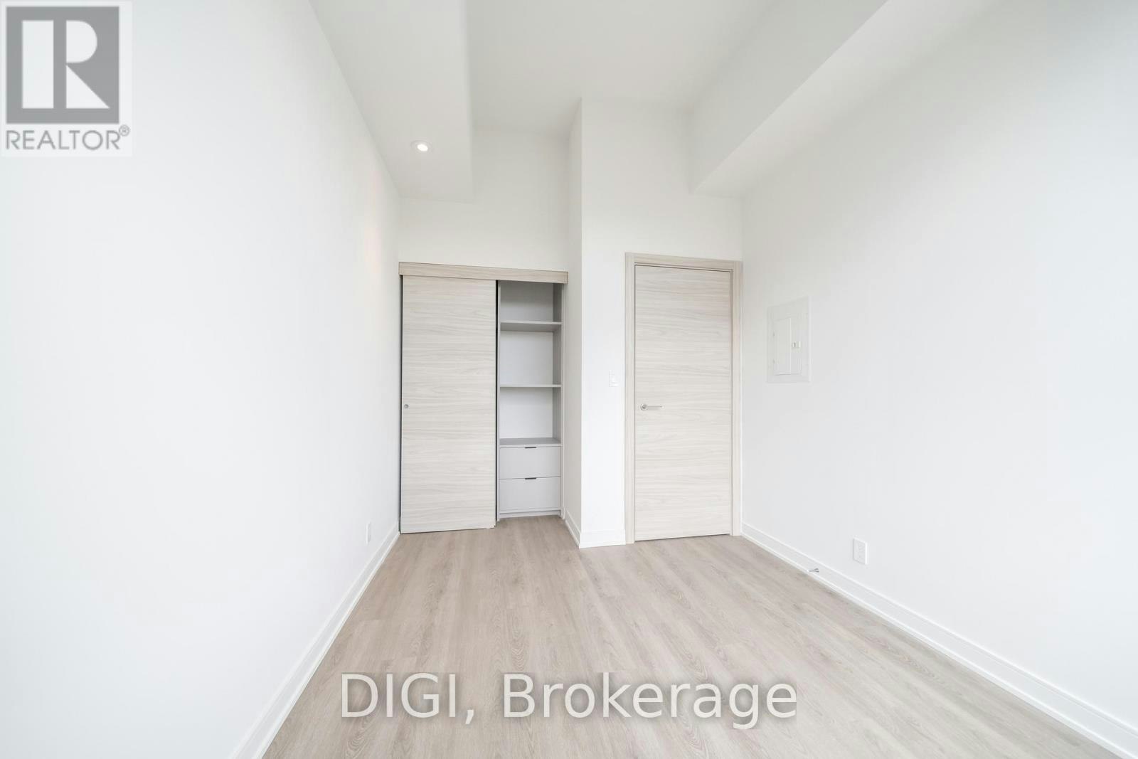 E438-485 Perth Avenue, Toronto, ON, M6N 0B9 - 11