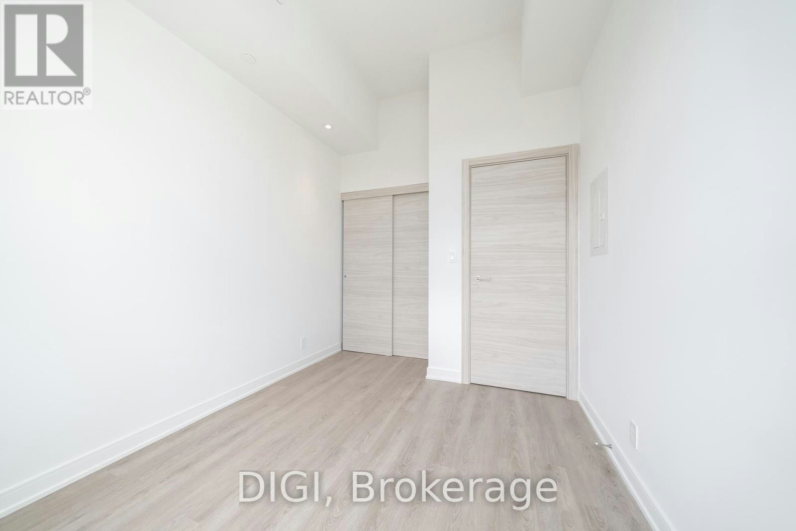 E438-485 Perth Avenue, Toronto, ON, M6N 0B9 - 10