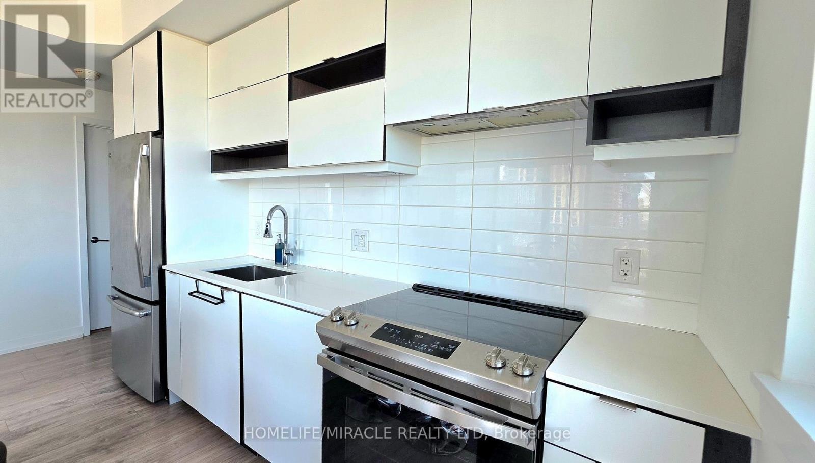 1704-4065 Confederation Parkway, Mississauga, ON, L5B 0L4 - 5