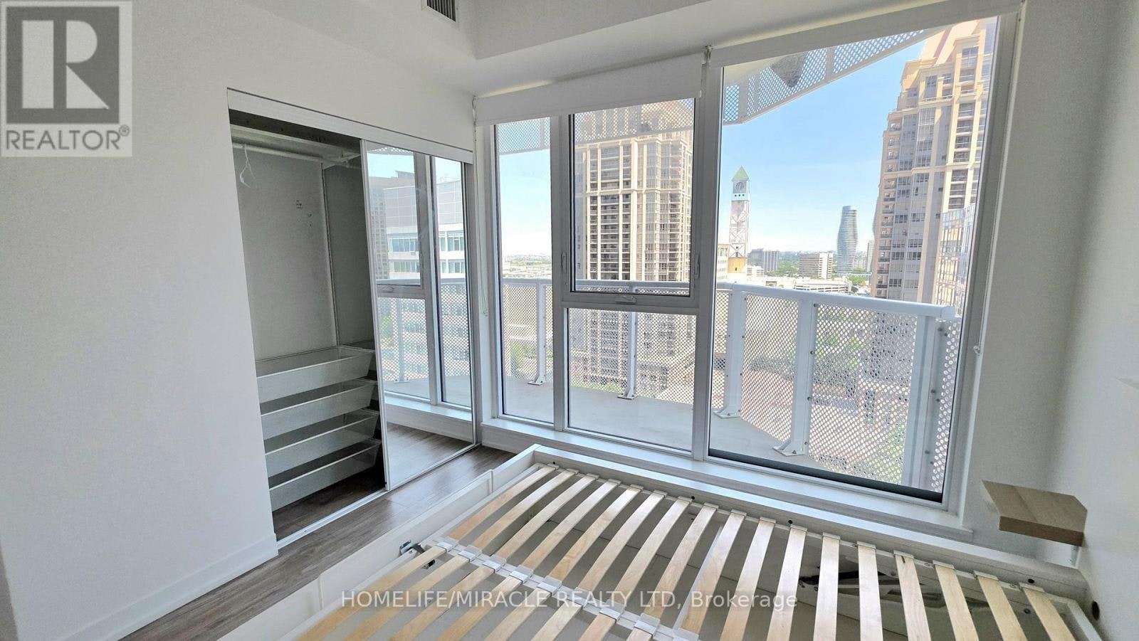 1704-4065 Confederation Parkway, Mississauga, ON, L5B 0L4 - 8