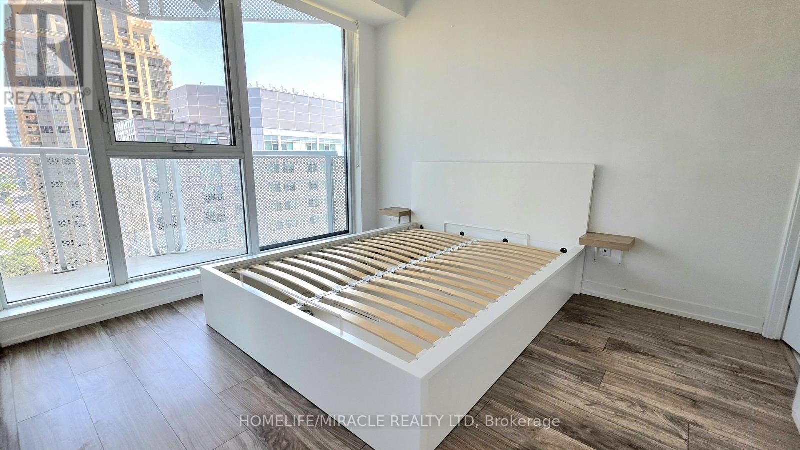 1704-4065 Confederation Parkway, Mississauga, ON, L5B 0L4 - 7