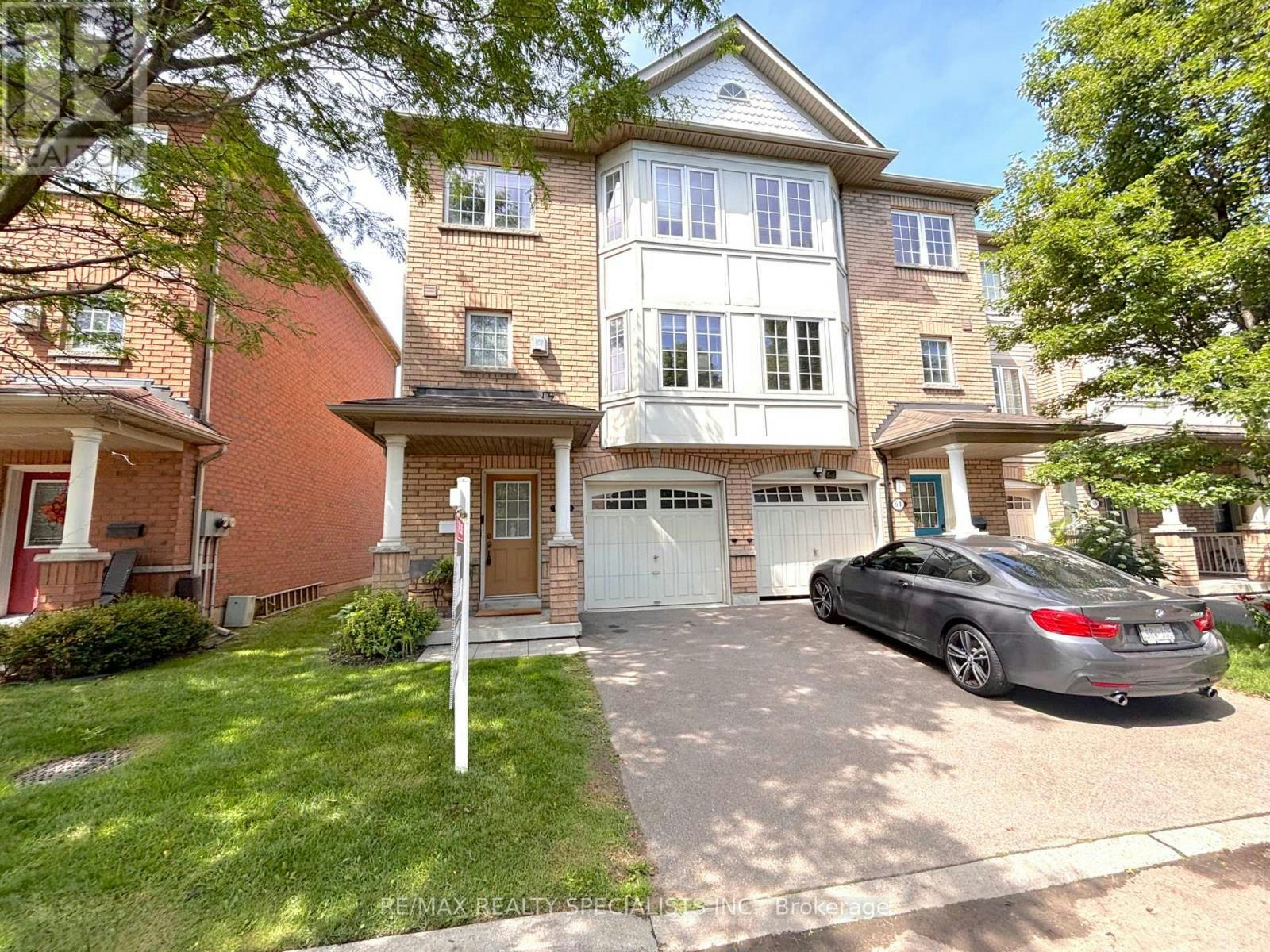 53-470 Beach Boulevard, Hamilton, ON, L8H 6X2