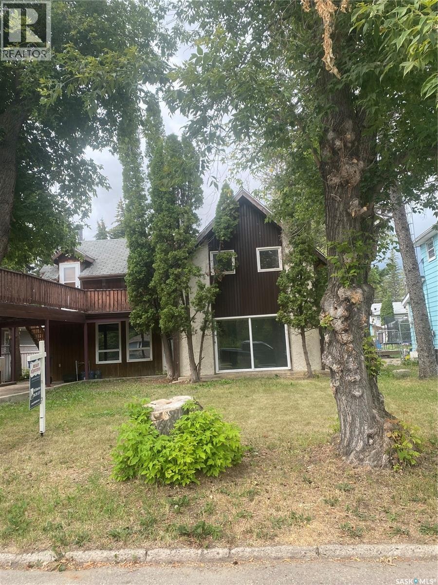 244 Hudson Avenue S, Qu'appelle, SK, S0G 1T0