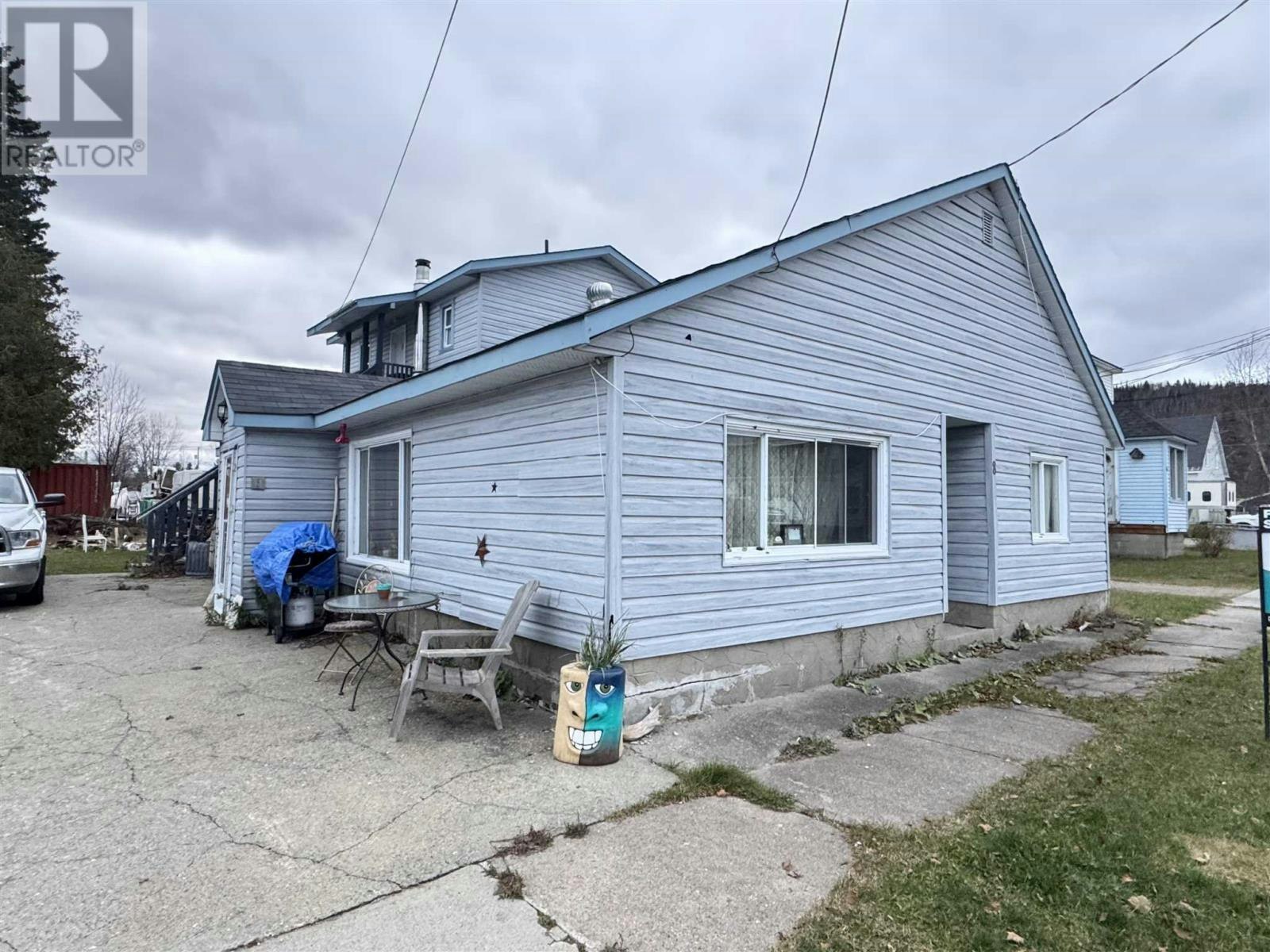8 Mckinley Avenue, Wawa, ON, P0S 1K0