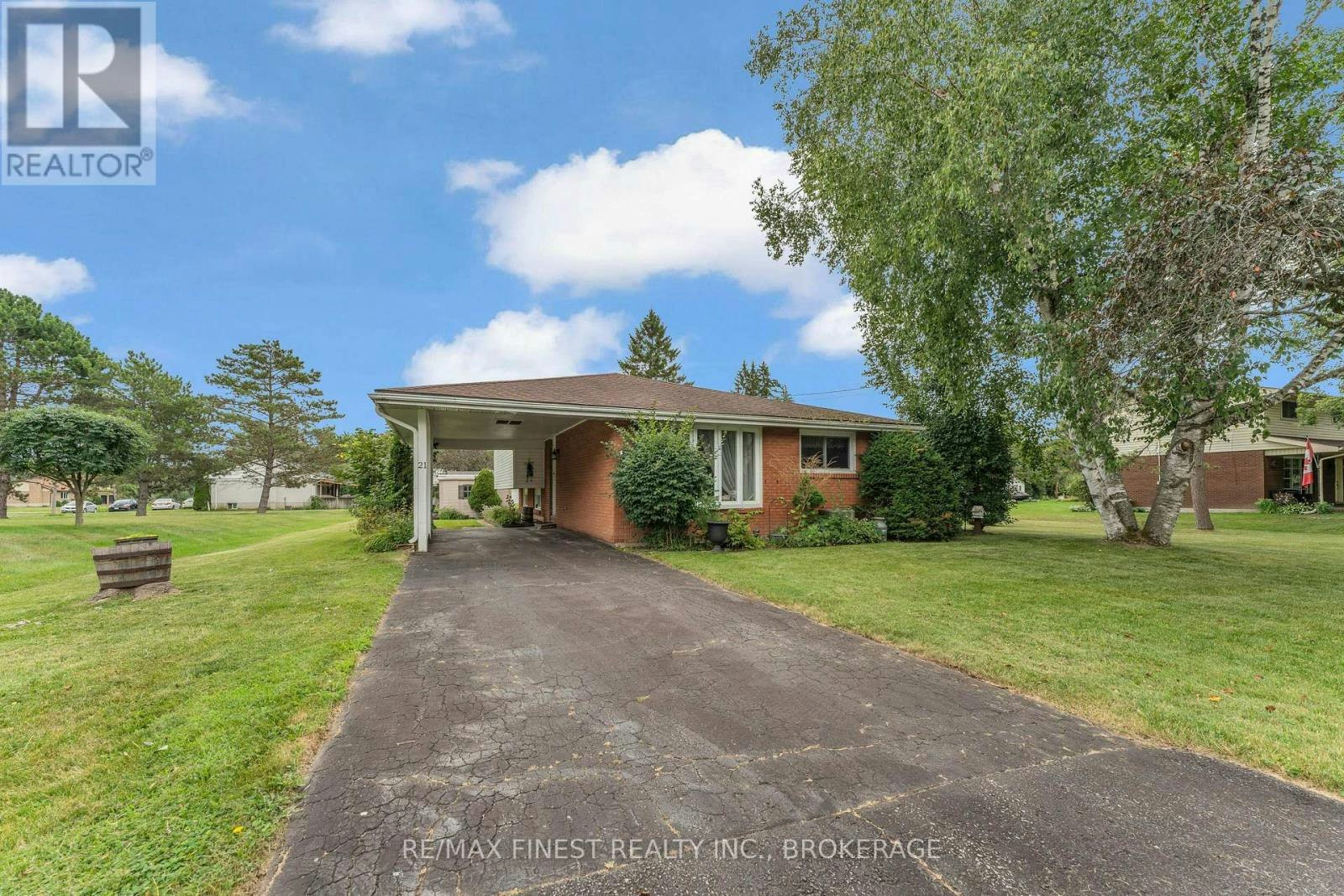21 Greenfield Park, Belleville, ON, K0K 1V0