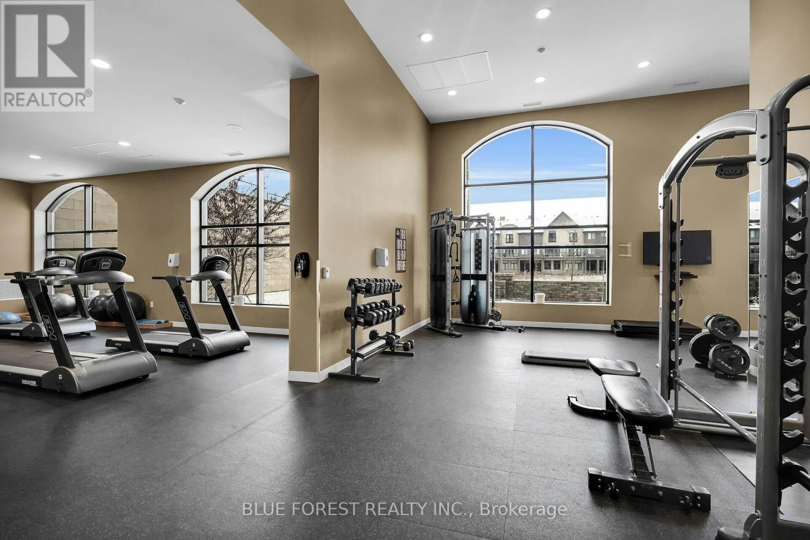 1208-240 Villagewalk Boulevard, London, ON, N6G 0P6 - 16