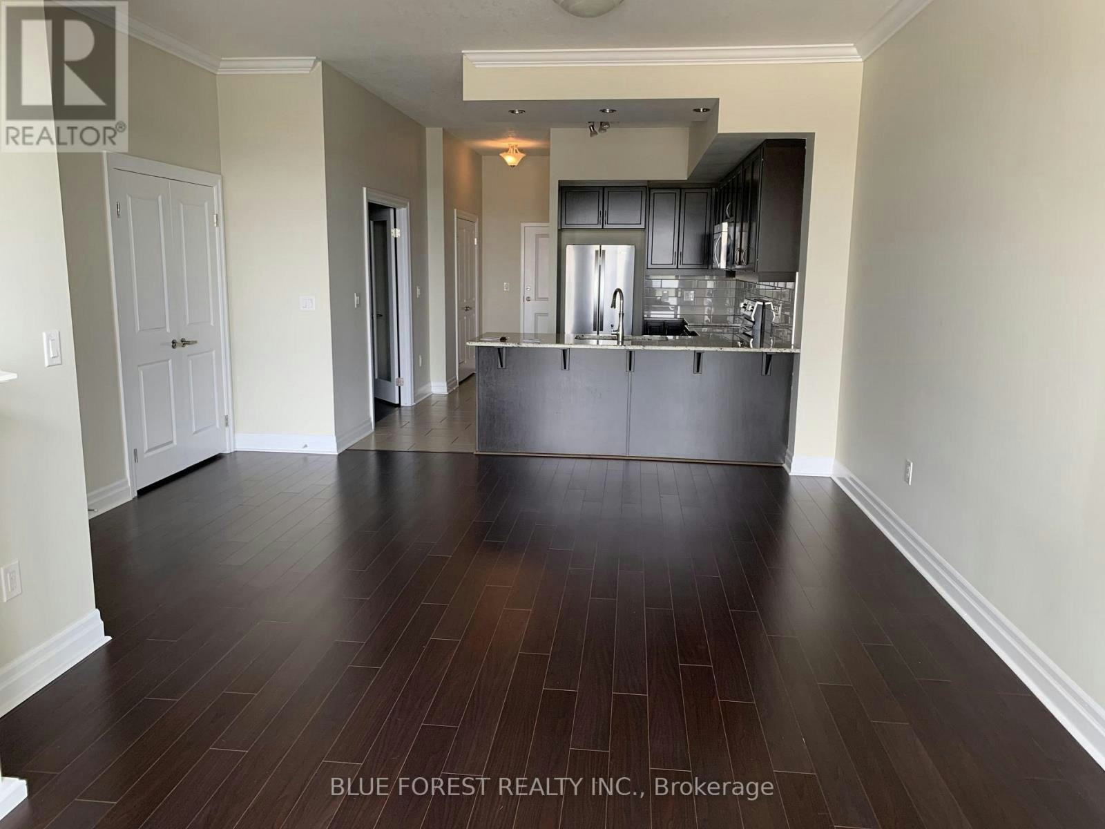 1208-240 Villagewalk Boulevard, London, ON, N6G 0P6 - 7