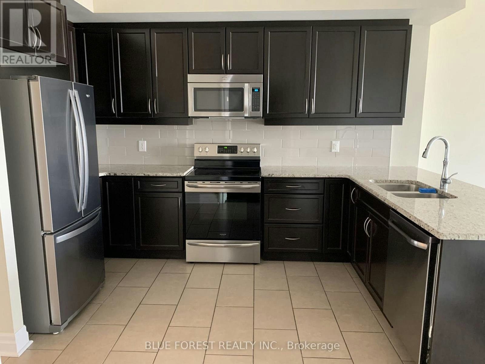 1208-240 Villagewalk Boulevard, London, ON, N6G 0P6 - 8