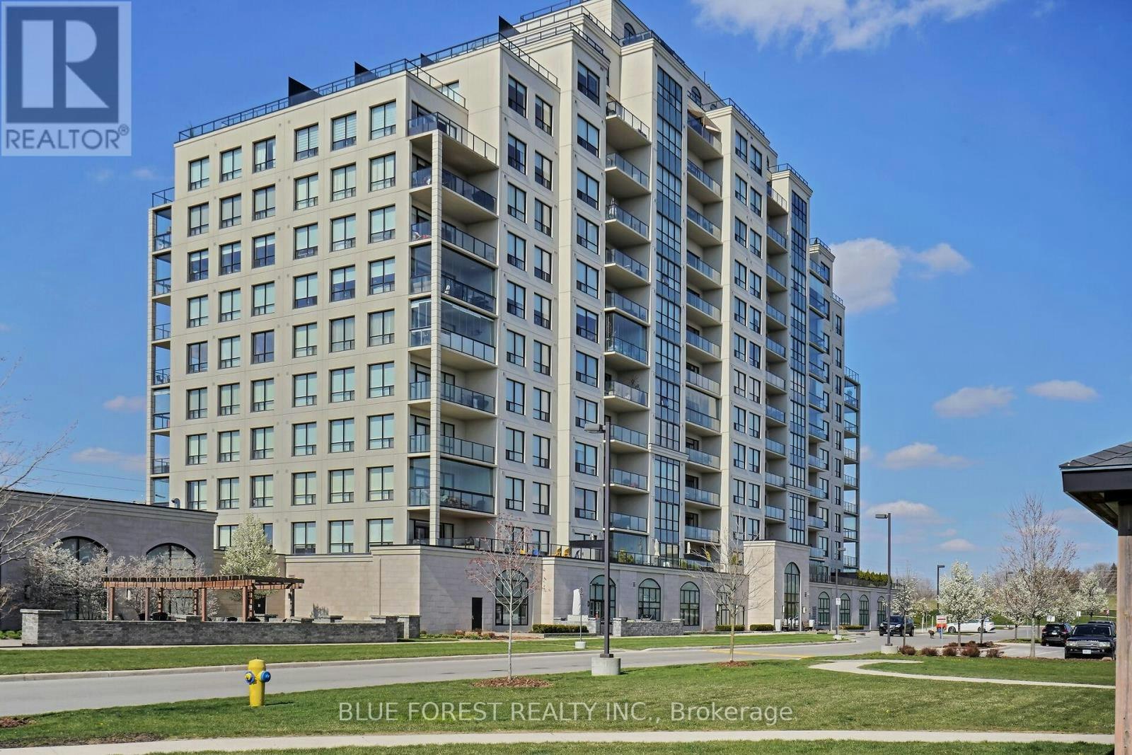 1208-240 Villagewalk Boulevard, London, ON, N6G 0P6 - 2