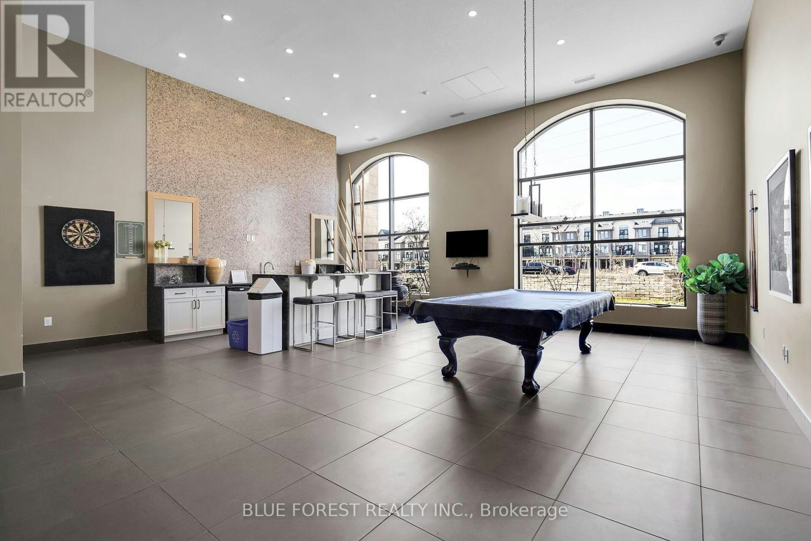 1208-240 Villagewalk Boulevard, London, ON, N6G 0P6 - 18