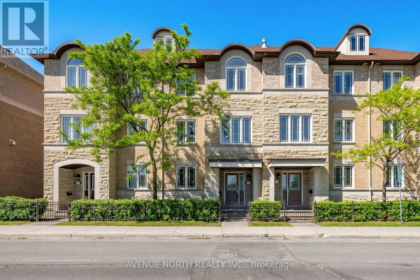 122B Centrepointe Drive, Ottawa, ON, K2G 6B1