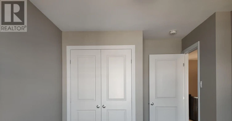 818 Clapham Terrace, Ottawa, ON, K2S 2N8 - 10