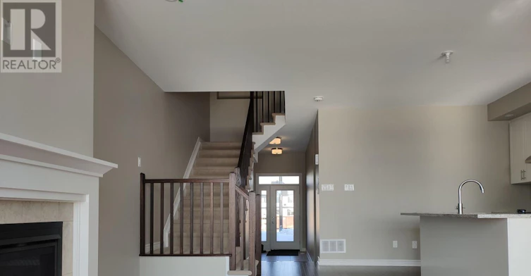 818 Clapham Terrace, Ottawa, ON, K2S 2N8 - 7