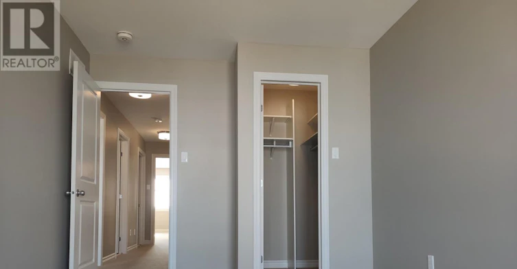 818 Clapham Terrace, Ottawa, ON, K2S 2N8 - 9