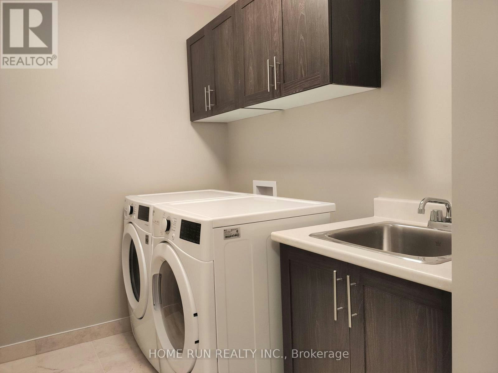 818 Clapham Terrace, Ottawa, ON, K2S 2N8 - 11