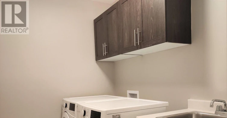 818 Clapham Terrace, Ottawa, ON, K2S 2N8 - 11