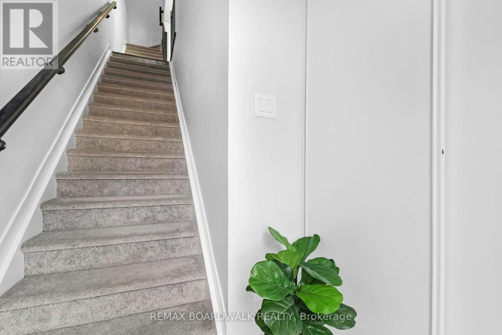 210 Verulam Street, Ottawa, ON, K2J 7J5 - 20