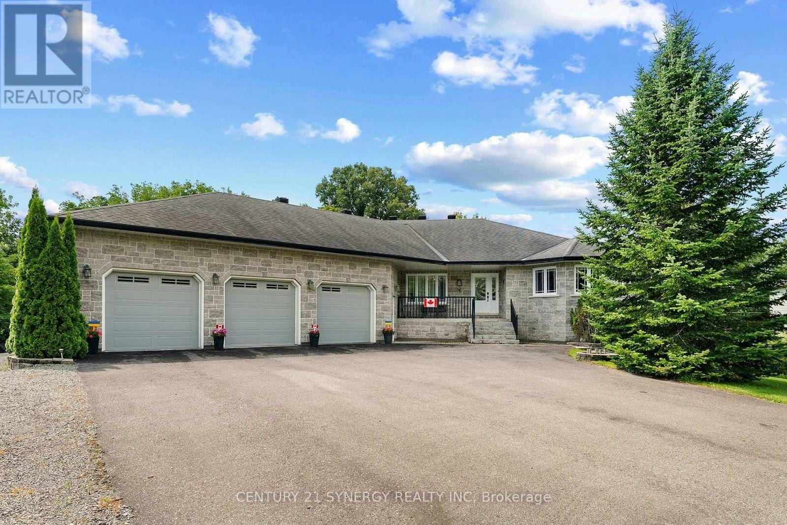 21 Holly Drive, Cardinal, ON, K0E 1T1